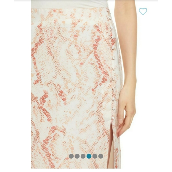 Cupcakes and Cashmere skirt - Picture 4 of 6